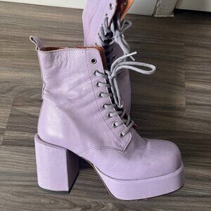 L'Intervalle Lilac Leather Boots